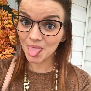 Meet your Posher, Victoria